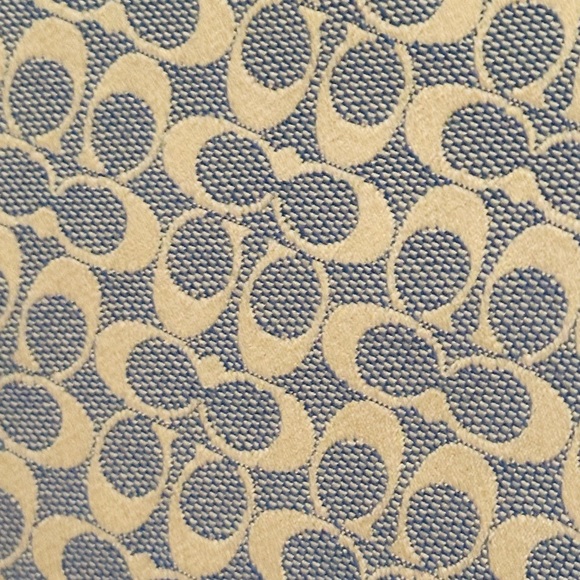 Authentic Coach Tote - Picture 6 of 16